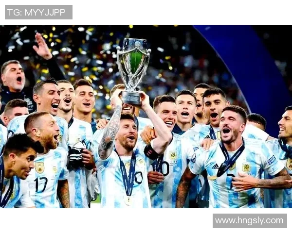 啊跟挺足球明星的传奇之路与辉煌成就探秘